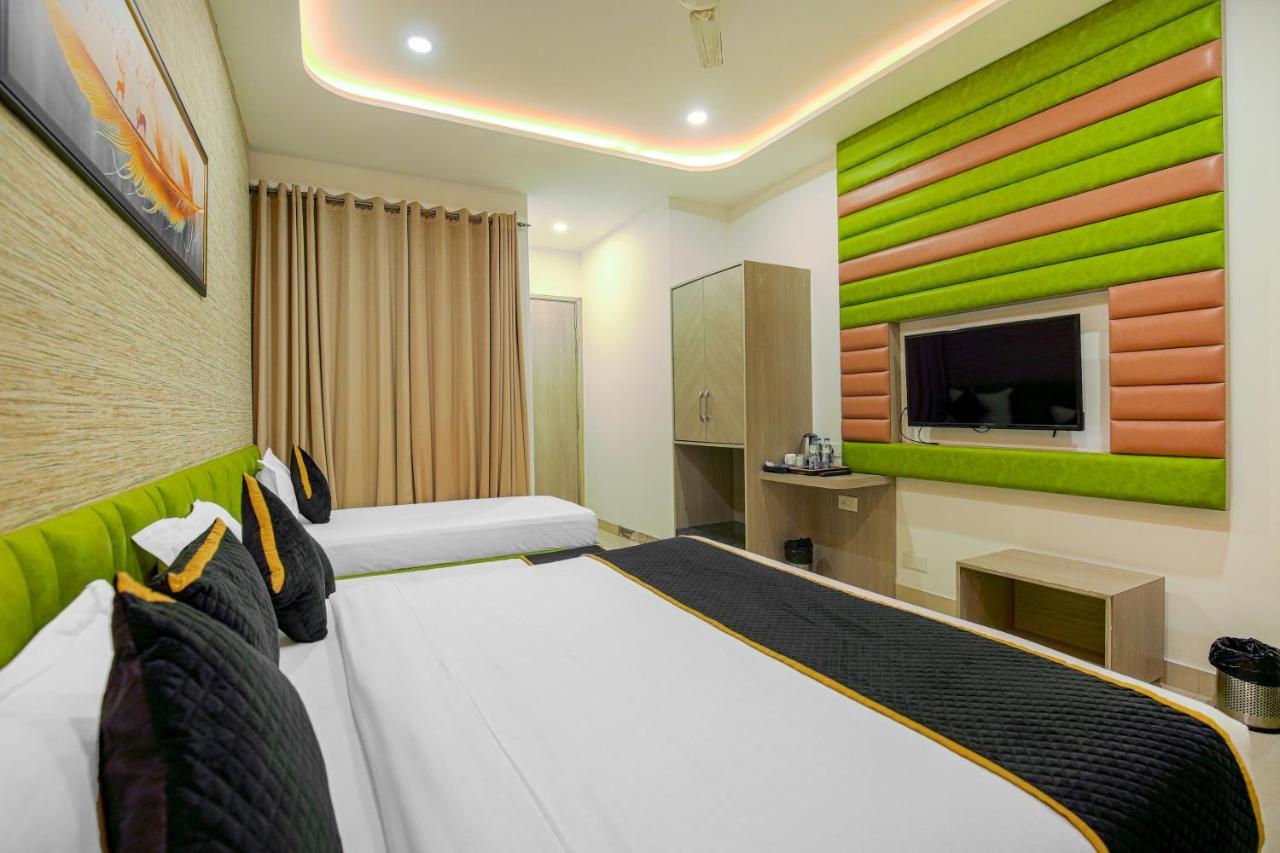 Hotel Golden Stay Amritsar Exterior foto